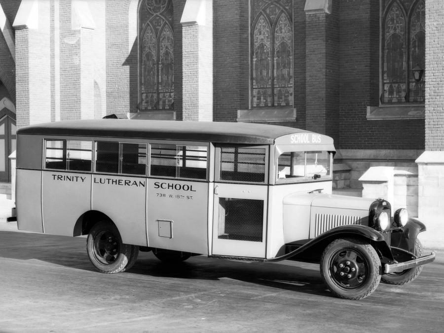  Dodge School bus by Crown Motor Carriage Co 1932 года  (фото 1 из 3)